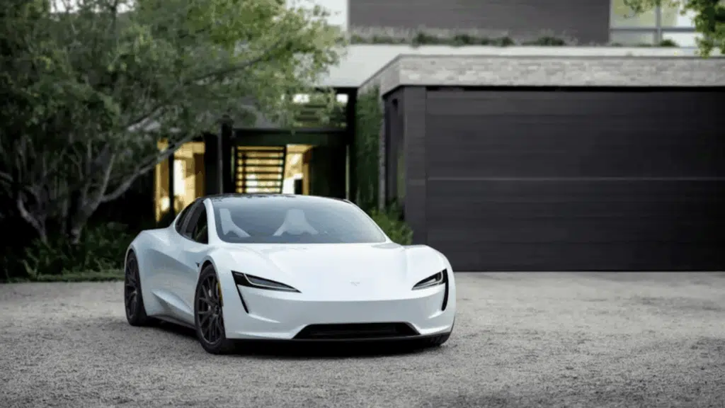 how long do tesla batteries last years miles costs